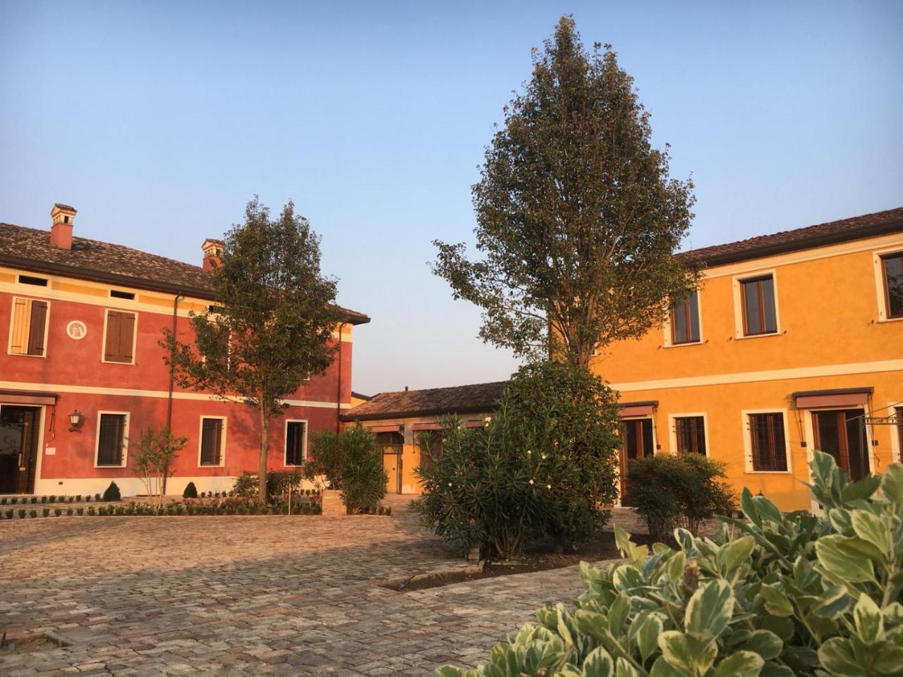 Agriturismo Corte Palazzo Marcaria Exterior foto